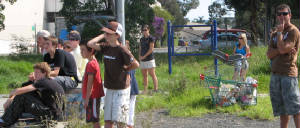 crowd1.jpg